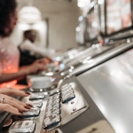 Слот игра Cleocatra с египетской тематикой и кошками